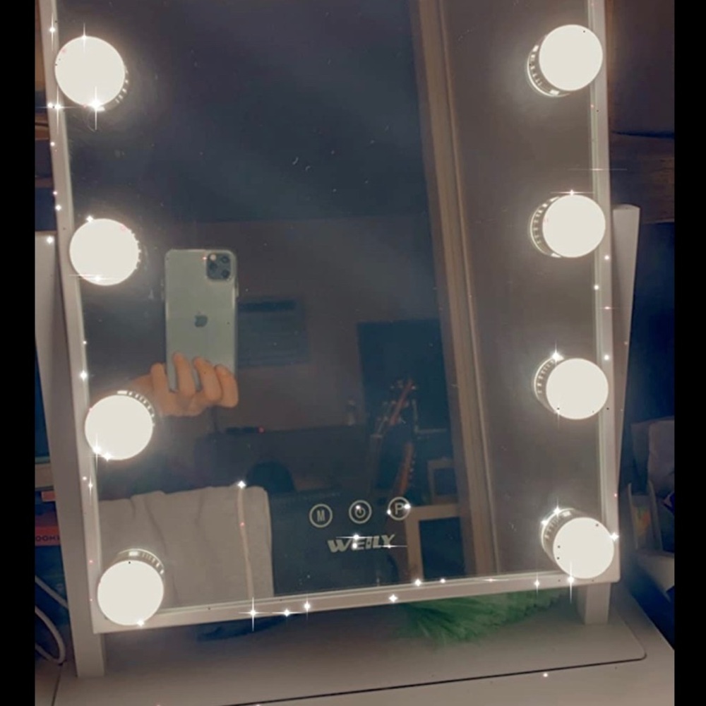 Vanity Mirror - Picture 2 of 2